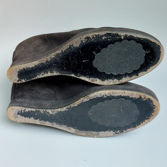 Surface to Air anthracite suede Alley Ankle wedge booties, EU40, GUC - Picture 9 of 14